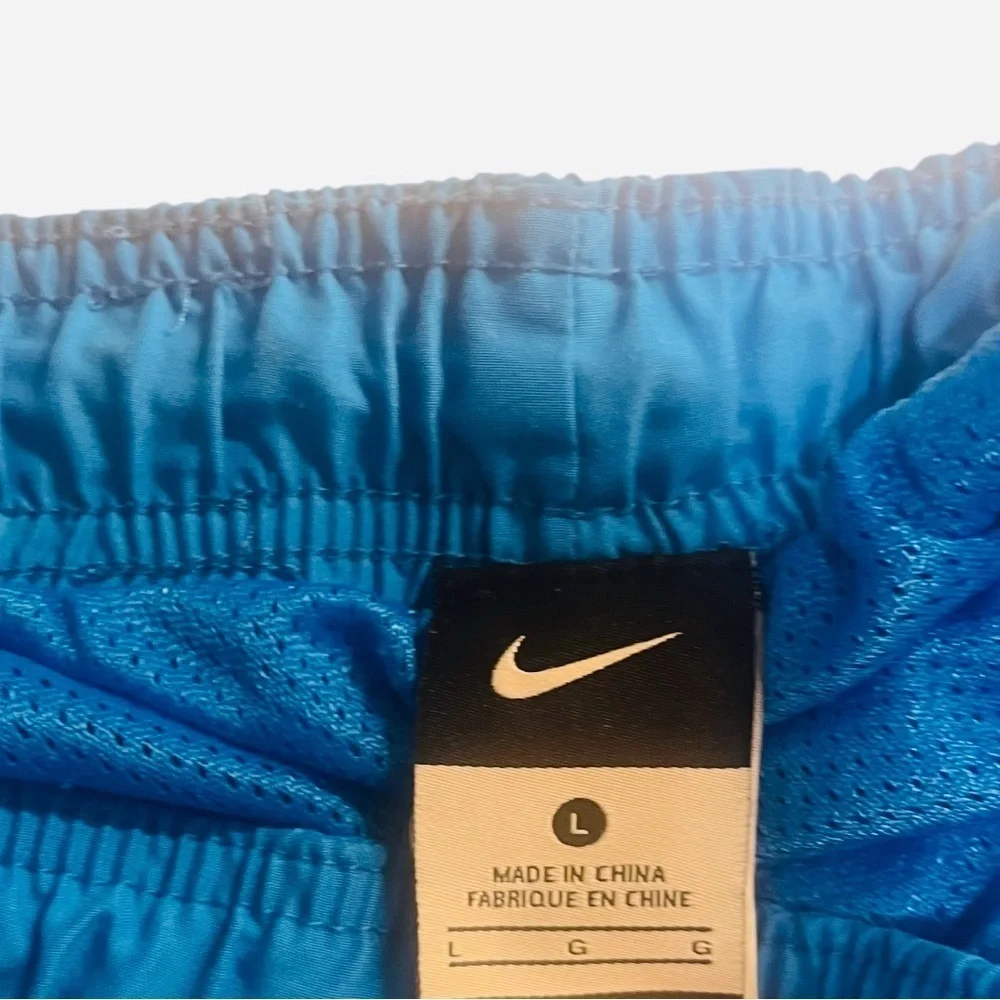 Nike royal blue polyester Men’s  swim trunks Large pockets elastic waist string